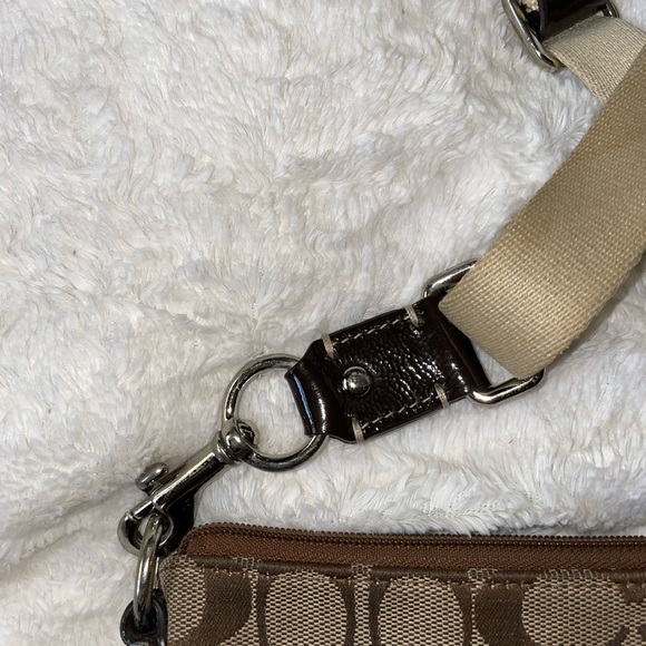 COACH VINTAGE CROSSBODY - Picture 3 of 6